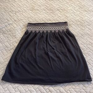 J. Jill Black A-Line Skirt with Pretty Elastic Embroidered Waistline Sz S
